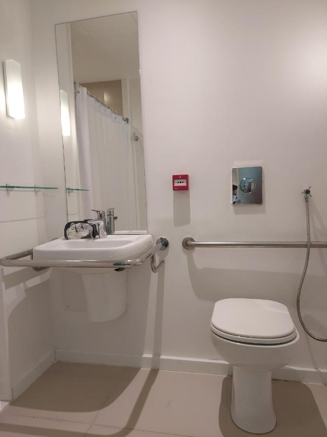 Queen Room Disability Access