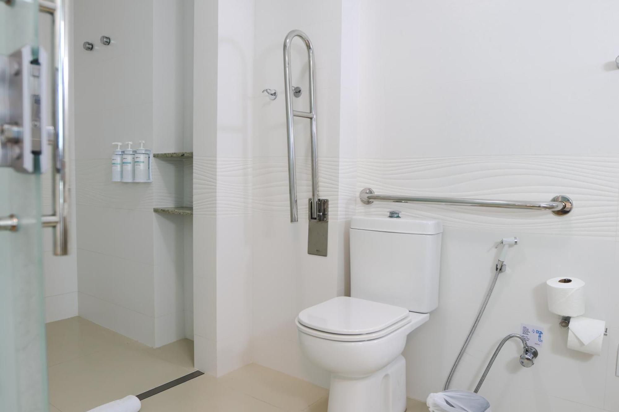Suíte Superior com 2 Camas de Solteiro - Acesso para Hóspedes com Mobilidade Reduzida