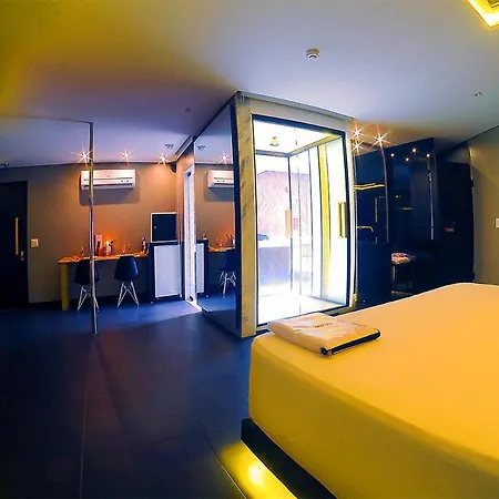 Nexos Motel Tamarineira (Adult Only)-2